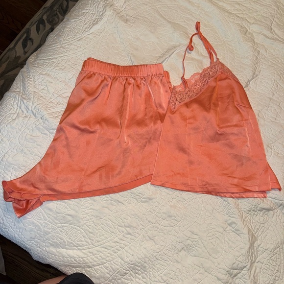 Colsie Coral Women's Pajama Set - Picture 1 of 2
